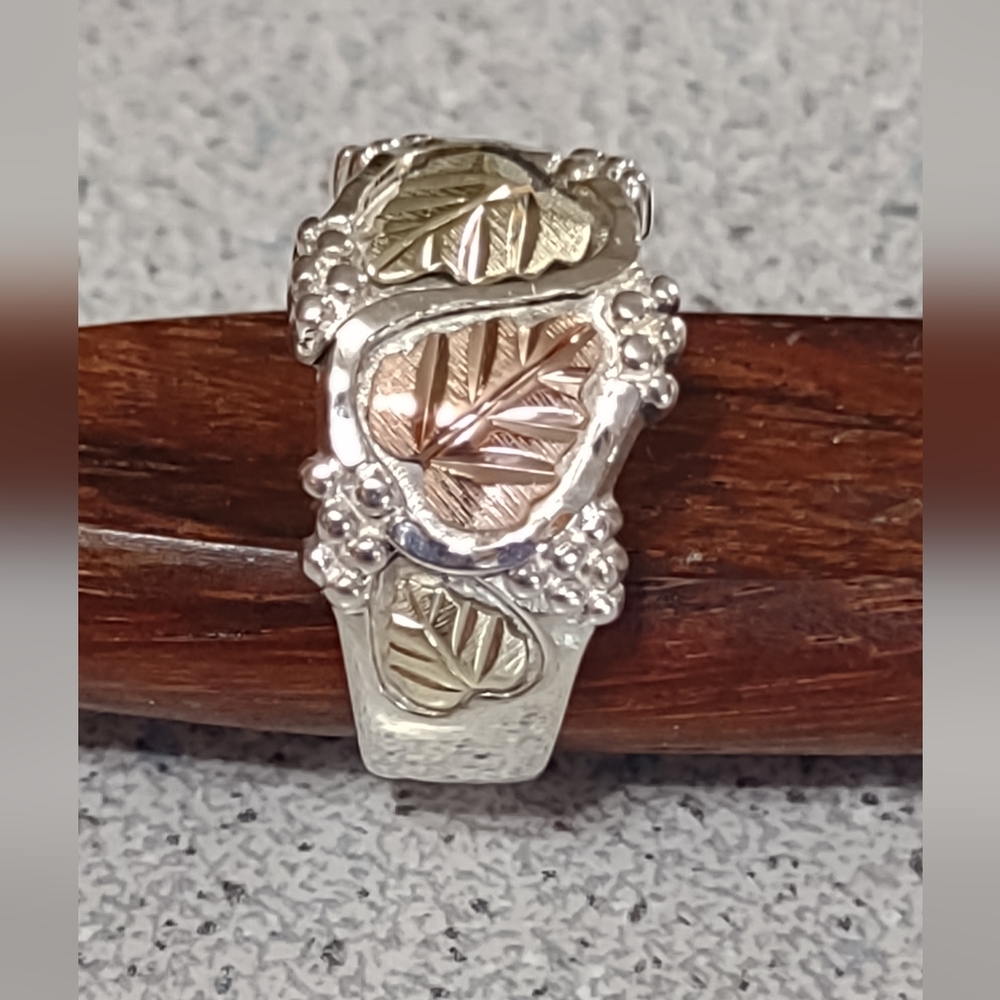 Silver And Gold Leaf Design Ring - image 2
